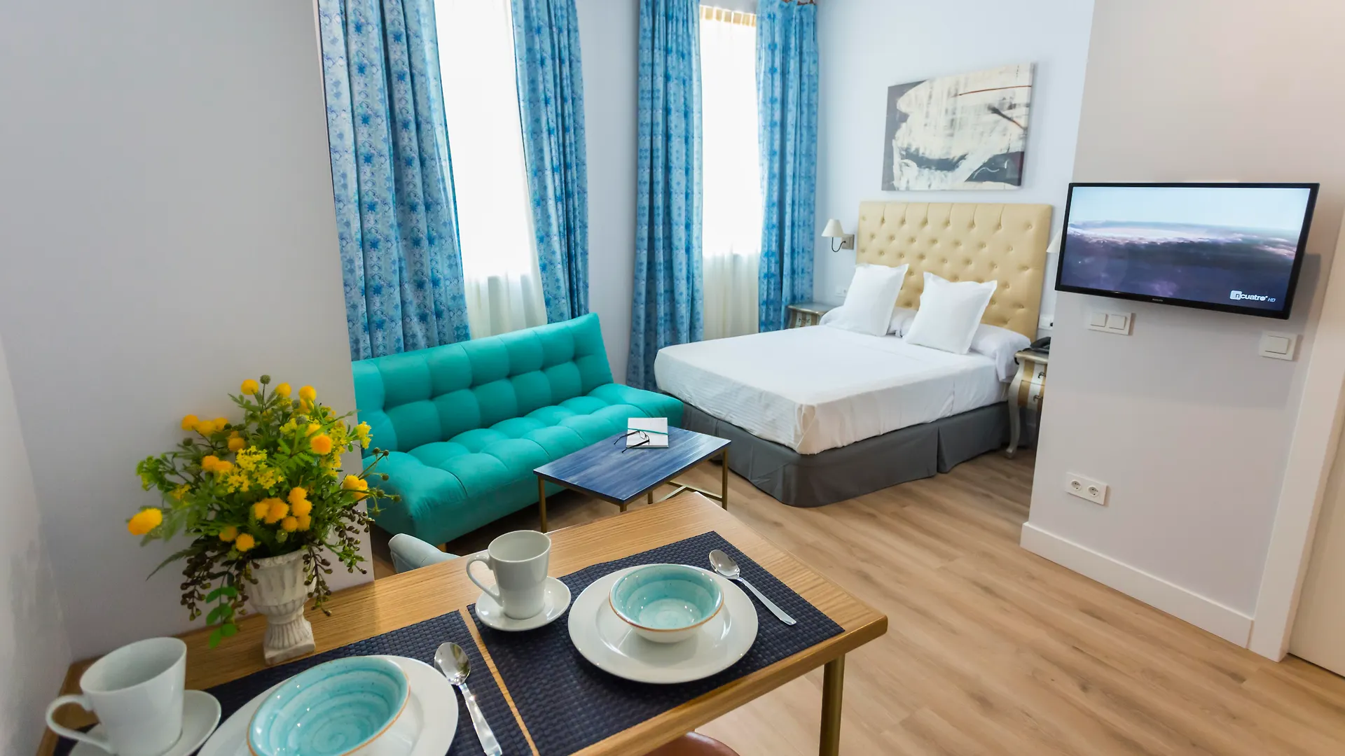 Casa De La Merced Suites Málaga